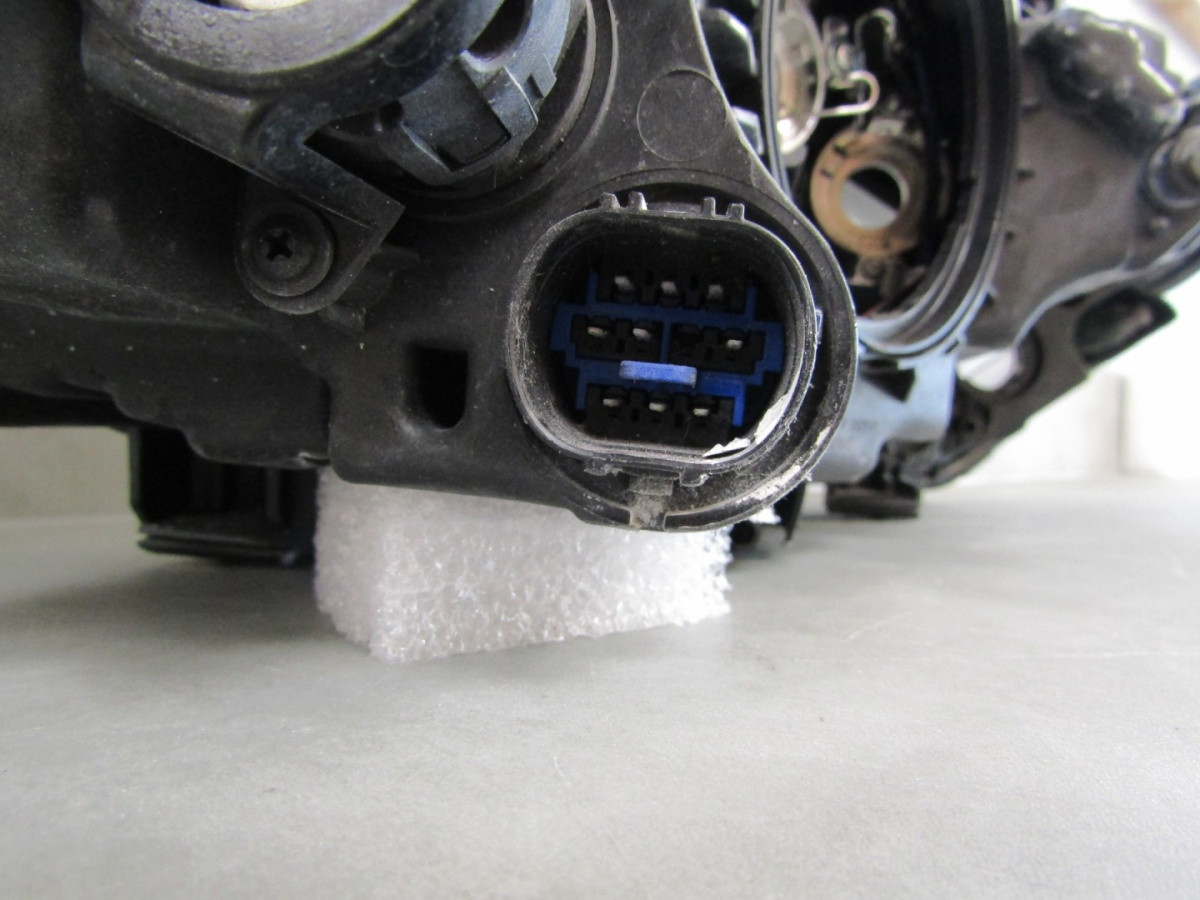 KOPLAMP HYUNDAI TUCSON III 3 NORMALE LENS 15-18 LH D7921110AO S804/F16