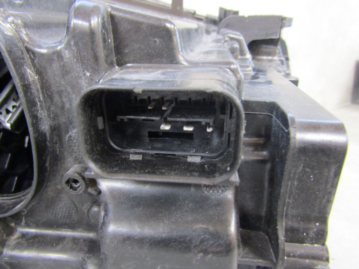 Koplamp BMW X3 G01 X4 G02 VOLLEDIG LED ADAPTIEF 17-21 LH LINKS 8739653-03 S1773/C190