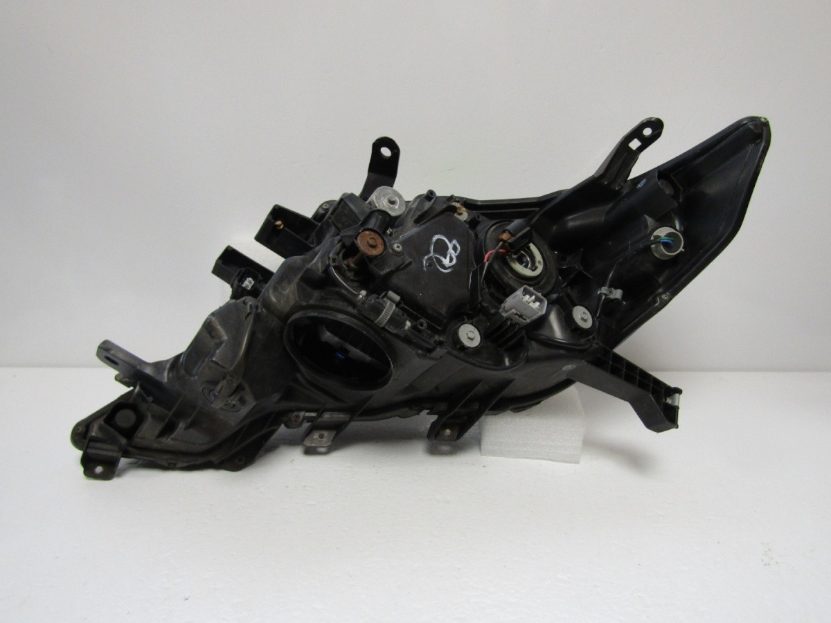 KOPLAMP TOYOTA LAND CRUISER J150 LED 17- A90/D50