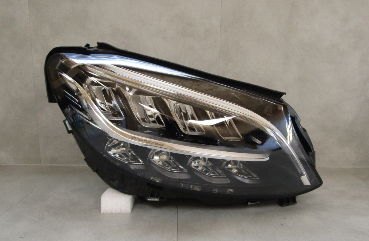 KOPLAMP MERCEDES C-KLASSE W205 FACELIFT LED PRESTATIES RH 18- A2059066006 S1793/C96