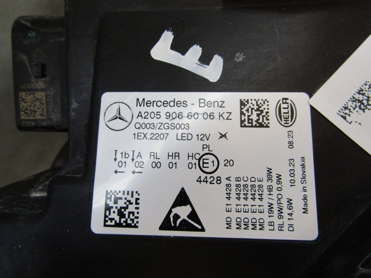 KOPLAMP MERCEDES C-KLASSE W205 FACELIFT LED PRESTATIES RH 18- A2059066006 S1793/C96
