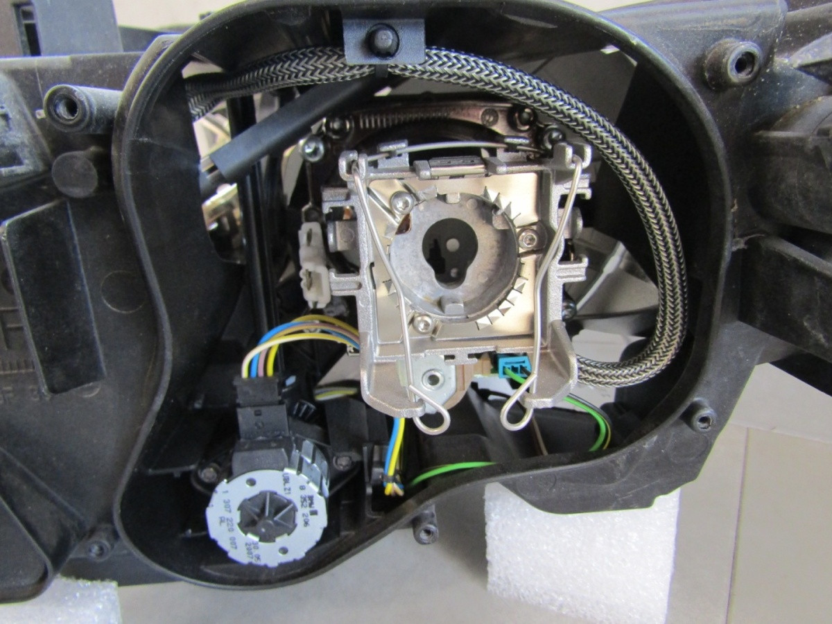 KOPLAMP BMW 3 E92 E93 06-10 NIET-DRIVEREND XENON RH 7162127-15 A1082/B14