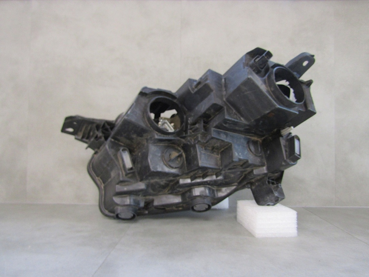 KOPLAMP TOYOTA PROACE CITY STANDAARD RH RECHTS 19- 9835780580 A1147/4K/11G