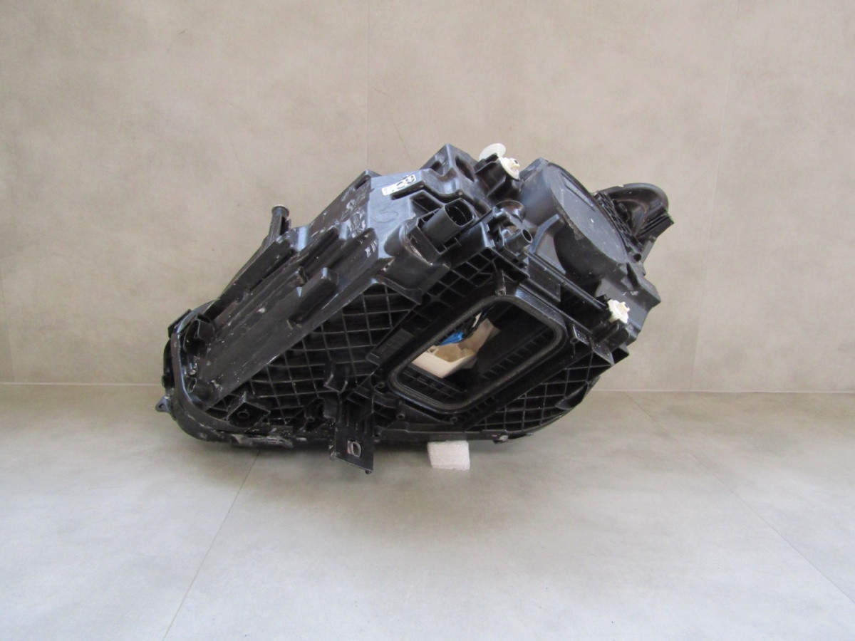 KOPLAMP MERCEDES B-KLASSE W247 FACELIFT MULTIBEAM 23- RH A2479061404 S793/C106