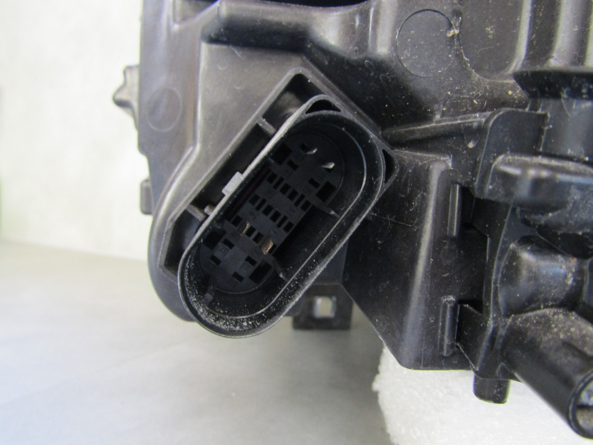 KOPLAMP MERCEDES B-KLASSE W247 FACELIFT LED PRESTATIES 22- RH A2479061004 S259/B100