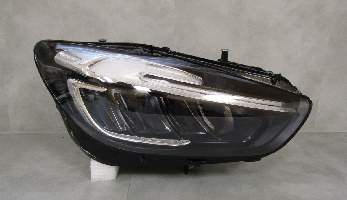 KOPLAMP MERCEDES B-KLASSE W247 LED FACELIFT PERFORMANCE RH 22- A2479061004 S946/E190