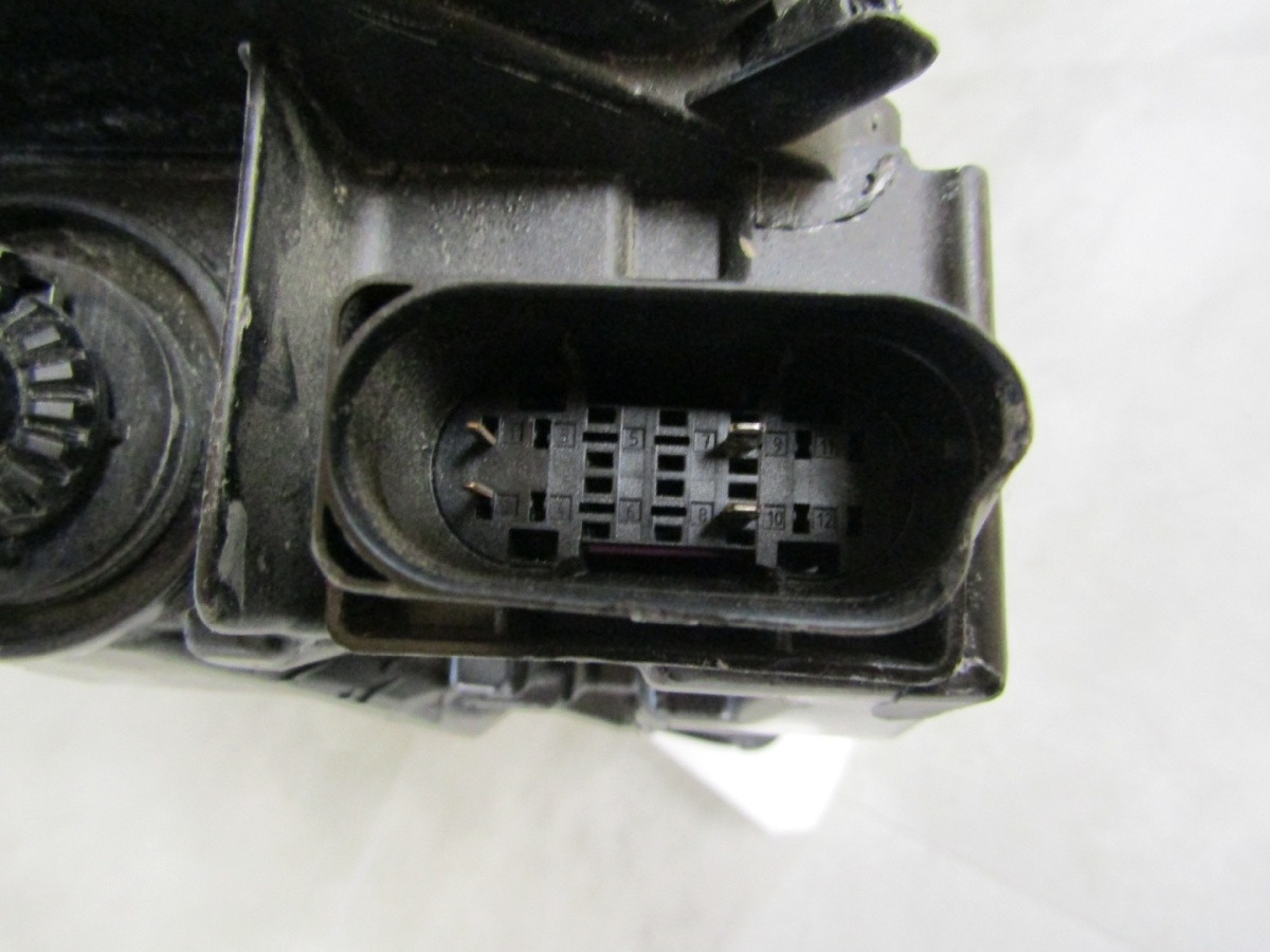 Koplamp MERCEDES SPRINTER W910 W907 LED RECHTS 18- A9109067200 Z154/K4/4E