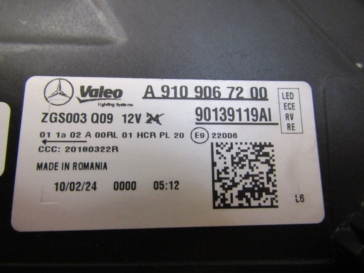 Koplamp MERCEDES SPRINTER W910 W907 LED RECHTS 18- A9109067200 Z154/K4/4E