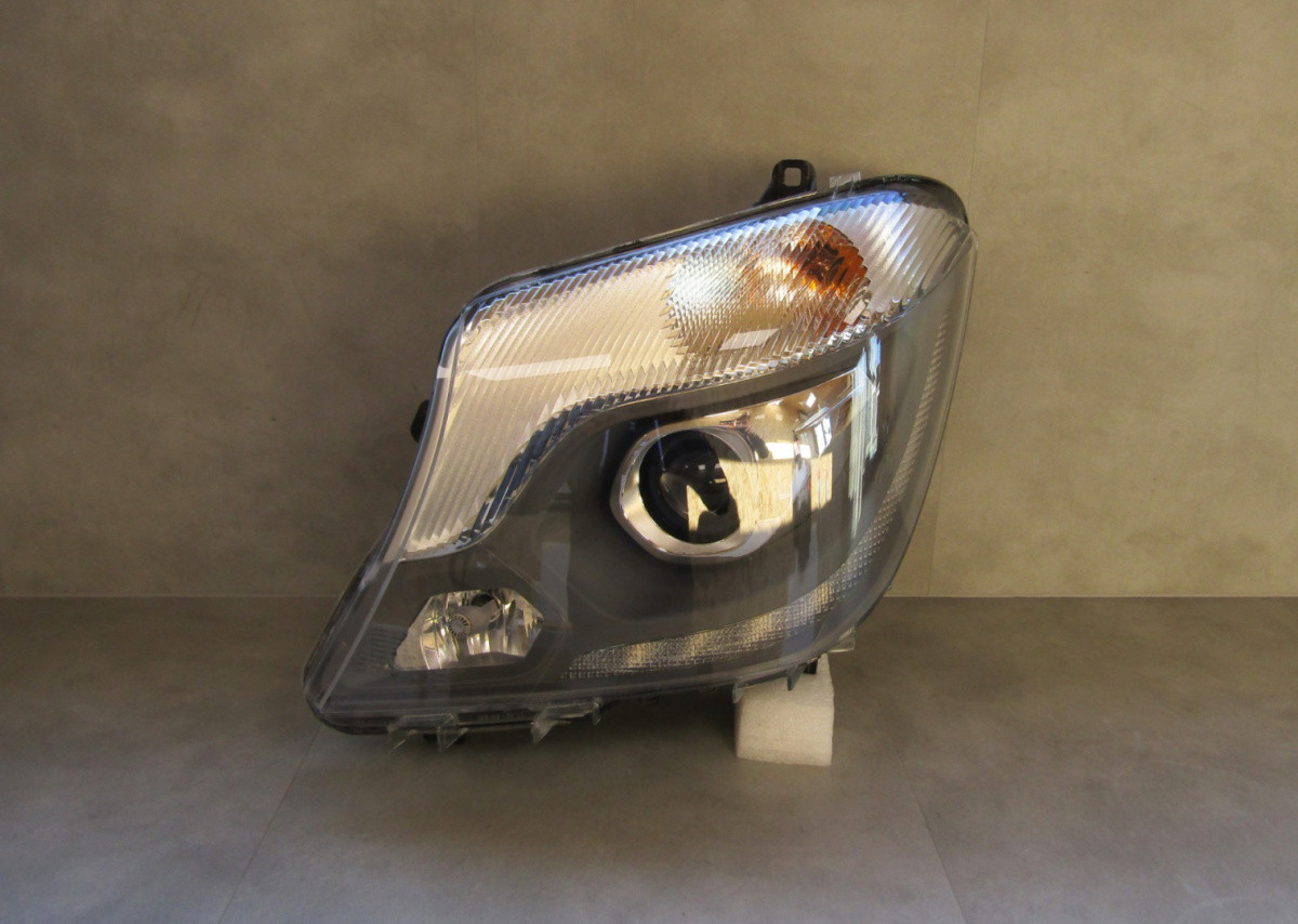KOPLAMP MERCEDES SPRINTER 2 II W906 FACELIFT XENON COMPLEET 13-18 LH A9068206200 S278/