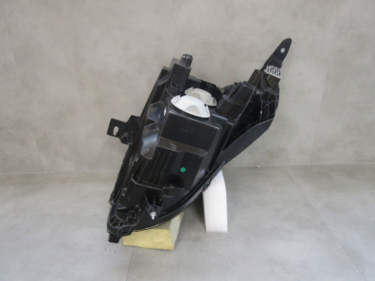 Koplamp Ford Transit Courier MK3 Rechts 24- R2X613E014AF Z169/K3/5E