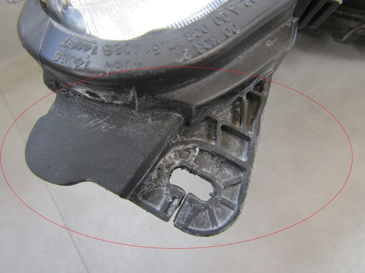 KOPLAMP FORD KUGA MK2 LH LINKS XENON 12-15 CV44-13D155-AK Z172/K4/17A