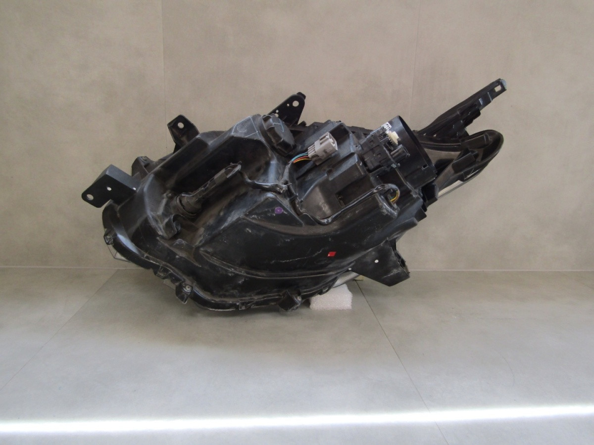 KOPLAMP MITSUBISHI L200 V NIET-DRAAIEN XENON 15-19 RH S1038/K4/12B