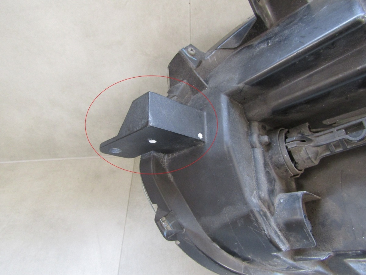 KOPLAMP MITSUBISHI L200 V NIET-DRAAIEN XENON 15-19 RH S1038/K4/12B