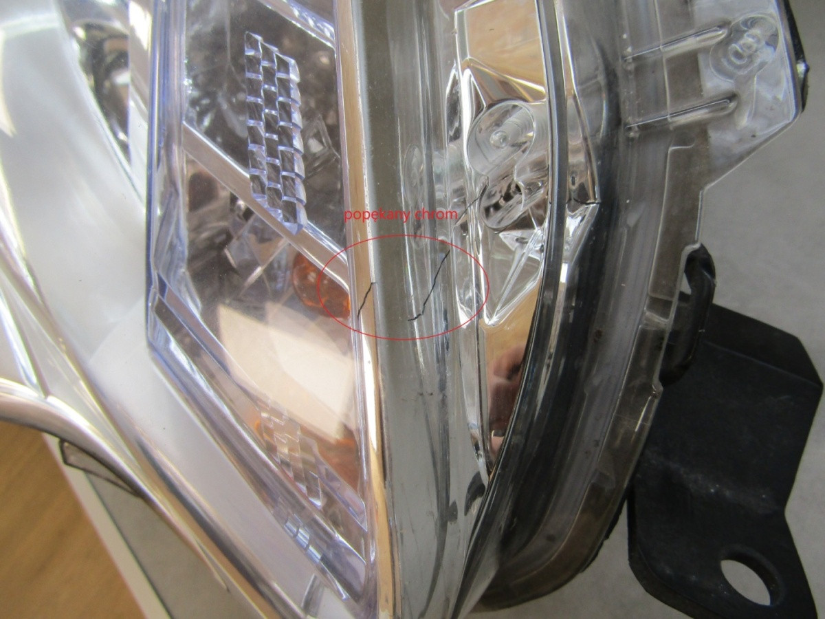KOPLAMP MITSUBISHI L200 V NIET-DRAAIEN XENON 15-19 RH S1038/K4/12B
