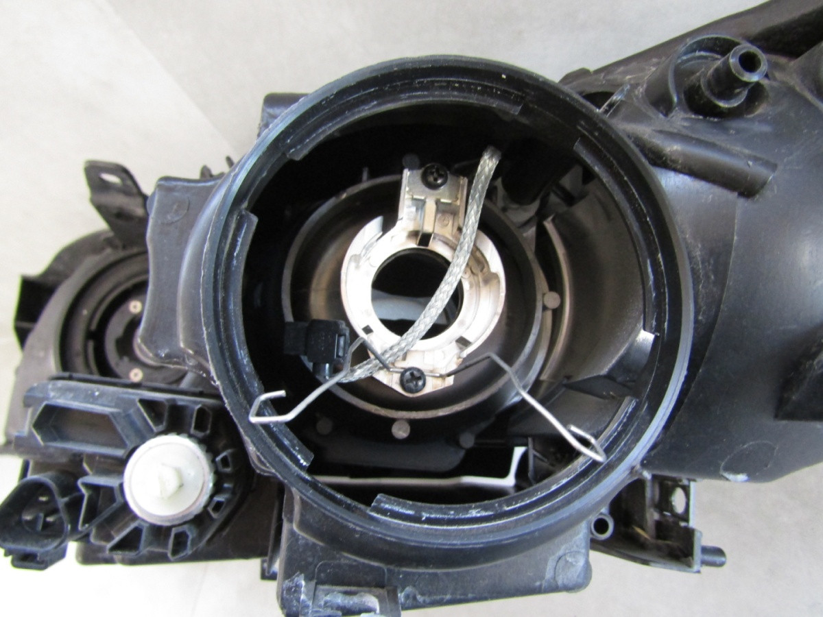 KOPLAMP MAZDA CX-7 CX 7 NIET-DRIVERENDE XENON 06-12 RH A913/B129