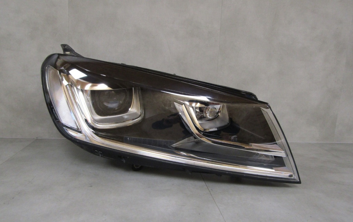 KOPLAMP VOLKSWAGEN TOUAREG II 2 FACELIFT XENON DRAAI 14-18 RH RECHTS 7P1941034A S1843//F40