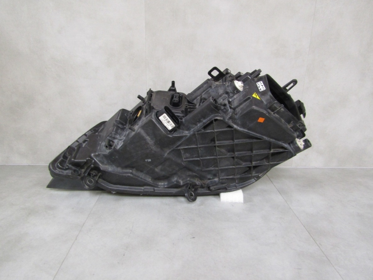 KOPLAMP VOLKSWAGEN TOUAREG II 2 FACELIFT XENON DRAAI 14-18 RH RECHTS 7P1941034A S1843//F40