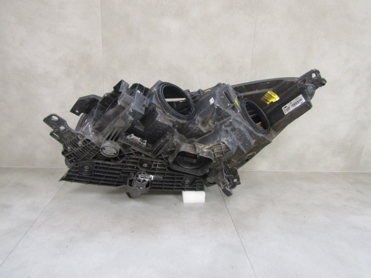 Koplamp Ford Kuga MK2 Facelift XENON DRAAIEND 16-19 RH RECHTS GV4113D154 S1786/E76