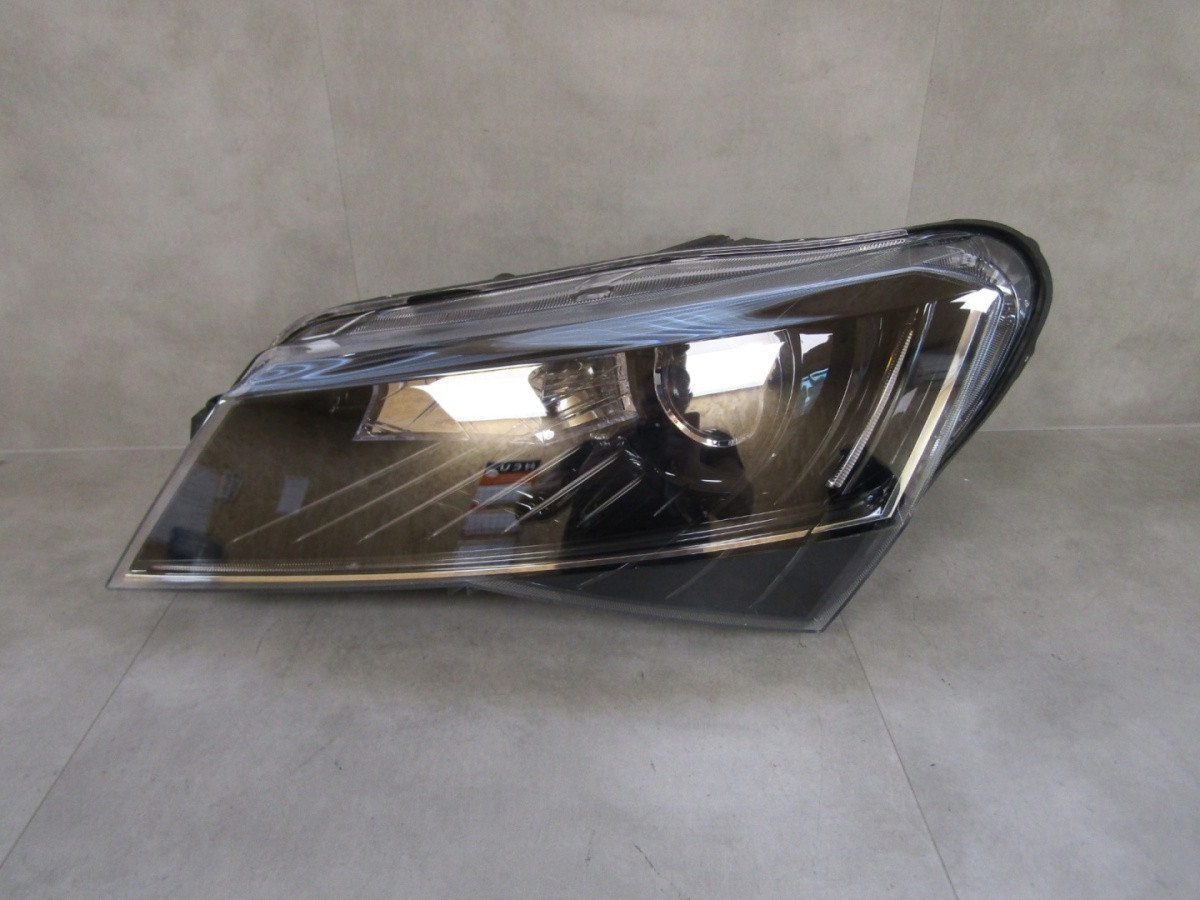 KOPLAMP SKODA SUPERB 3 III 3V1 XENON DRAAIEN LH LINKS 15-19 Z178/K4/17B
