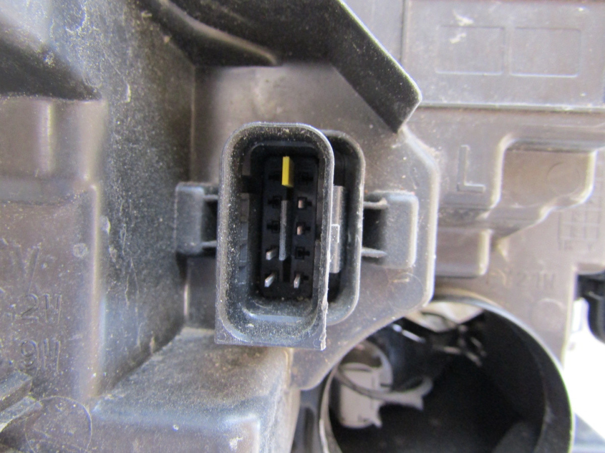 Koplamp PEUGEOT 208 II 2 2008 II 2 LED 19-23 LH 9833036380 S883/K4/3D