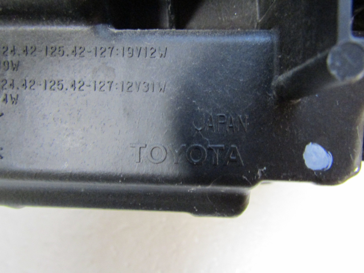 KOPLAMP TOYOTA BZ4X EA10 VOLLEDIGE LED LH 22- A302/B80