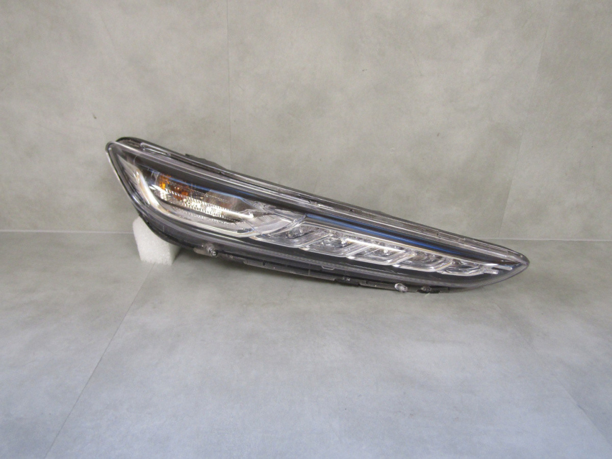 Koplamp Hyundai Kona 1 LED DRL RH 17-21 92208J9000 S102/C83