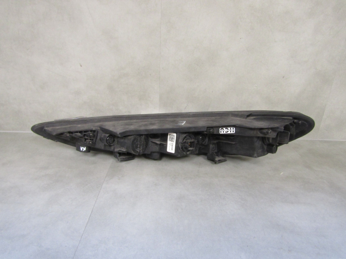 Koplamp Hyundai Kona 1 LED DRL RH 17-21 92208J9000 S102/C83