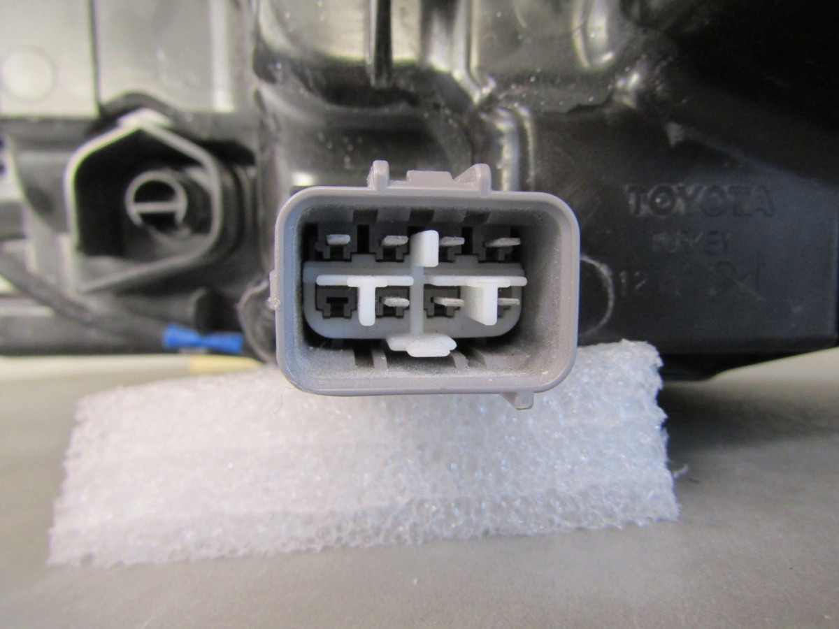 KOPLAMP TOYOTA CHR C-HR I LIFT LED 19-23 RH 18680F S268