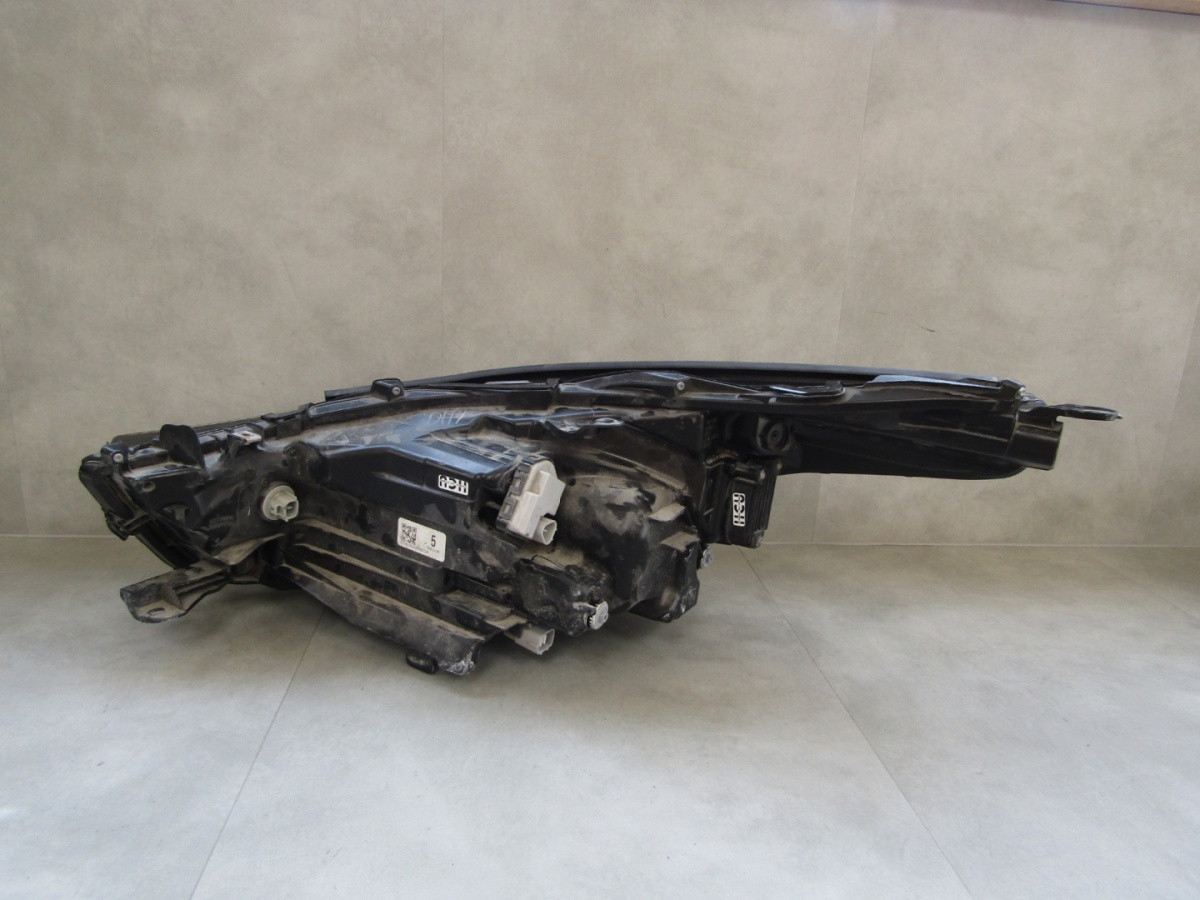 KOPLAMP TOYOTA HIGHLANDER 4 IV XU70 VOLLEDIGE LED 19- RH 100008A06K S887/K4/3F