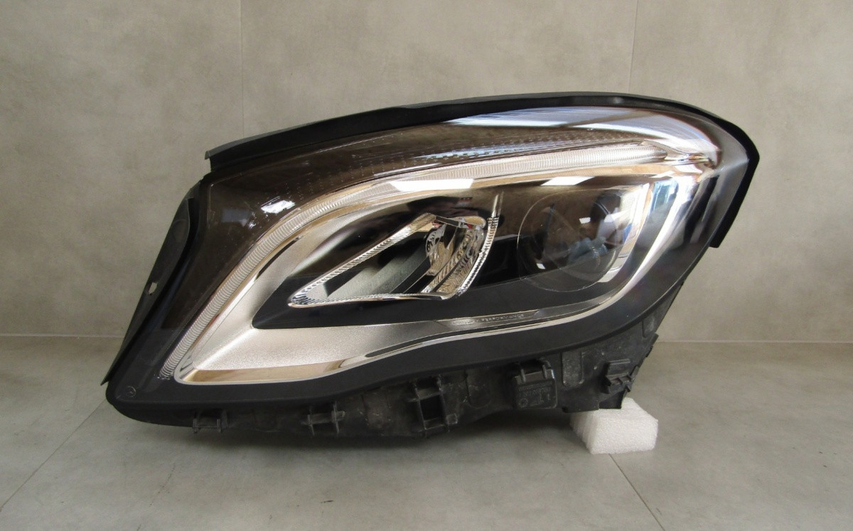 KOPLAMP MERCEDES GLA W156 FACELIFT VOLLEDIGE LED-PRESTATIES 17-20 LH A1569066900 S1796/E105