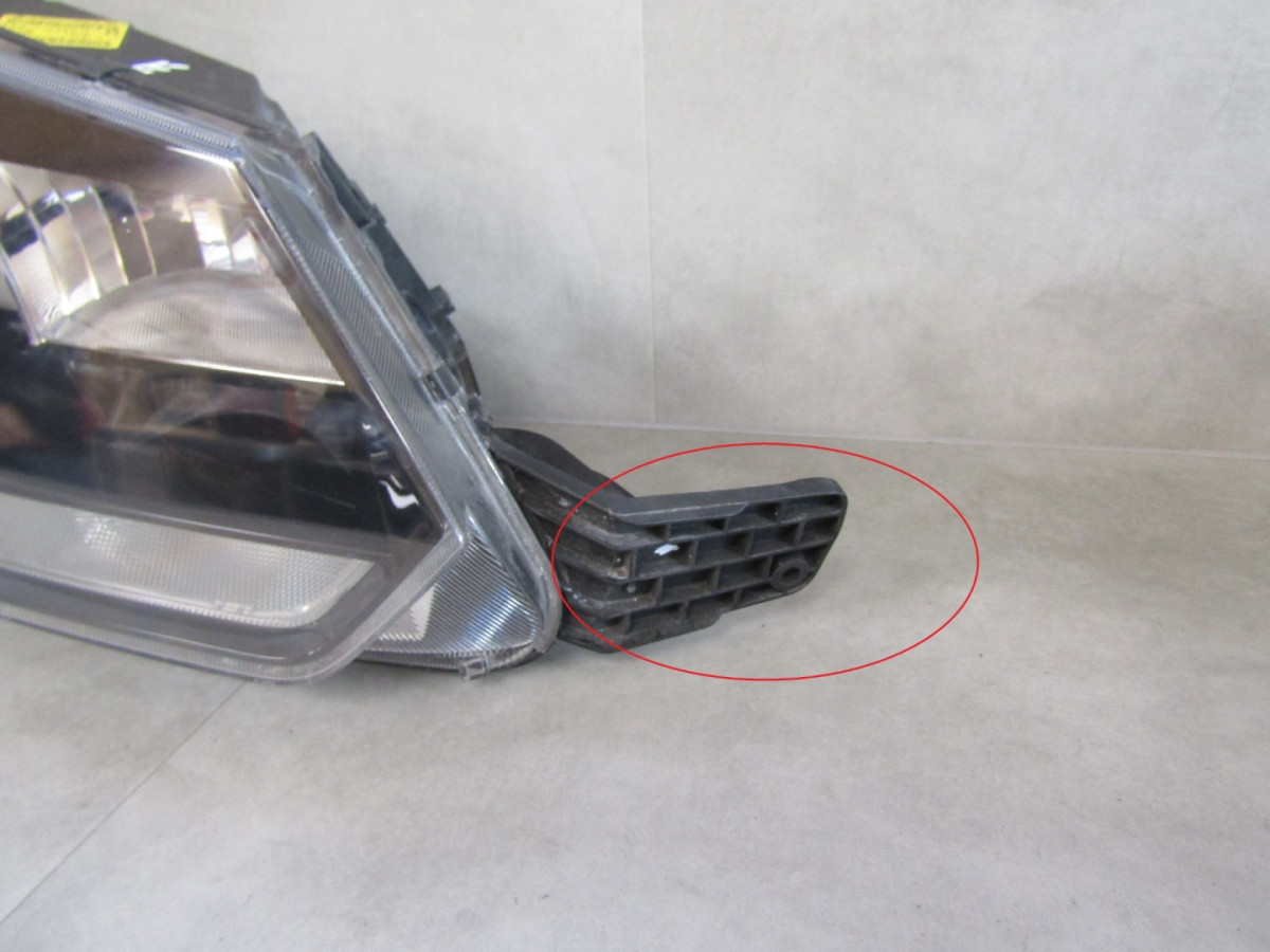 KOPLAMP SKODA YETI FACELIFT STANDAARD 12- RH RECHTS A963/5K/16C