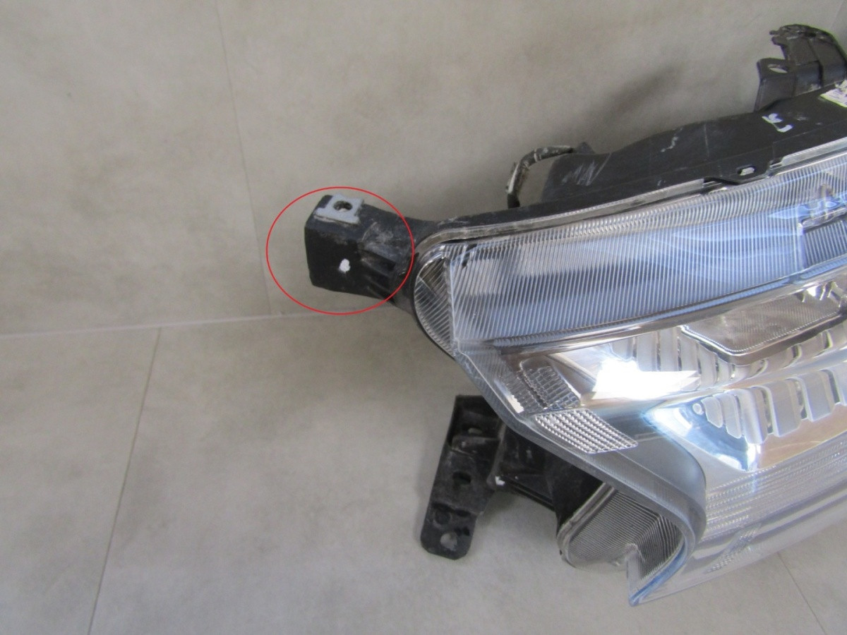 KOPLAMP FORD RANGER 3 III FACELIFT 15-18 NORMALE LENS LH A1099/4K/13C