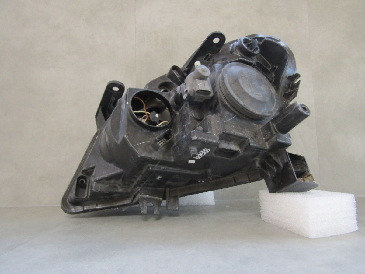 KOPLAMP NISSAN QASHQAI I STANDAARD RECHTS 06-09 26010JD90A A1144/4K/15E