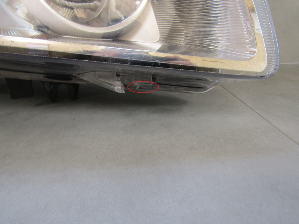 KOPLAMP NISSAN QASHQAI I STANDAARD RECHTS 06-09 26010JD90A A1144/4K/15E