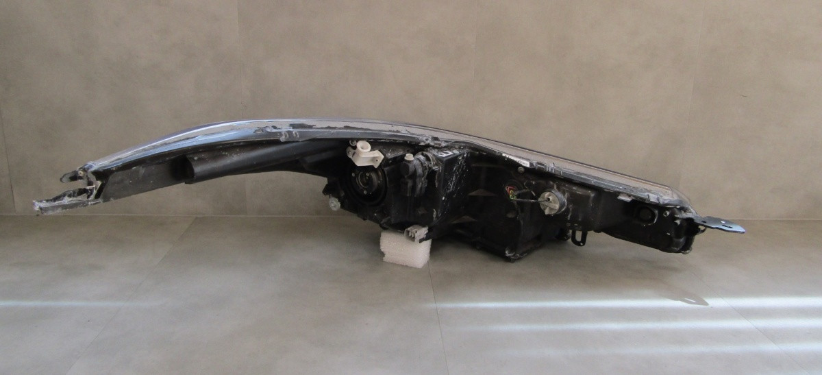 KOPLAMP TOYOTA CHR C-HR 16-19 LENS MET LED LH 81150-F4031 S916/4K/16G