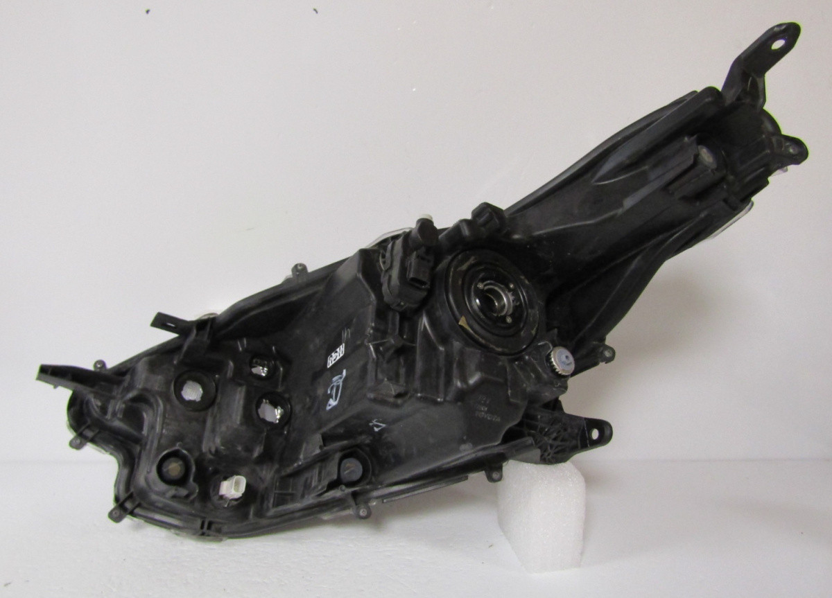 KOPLAMP TOYOTA YARIS 4 IV STANDAARD LENS 20- / MAZDA 2 22- RH A341/C101