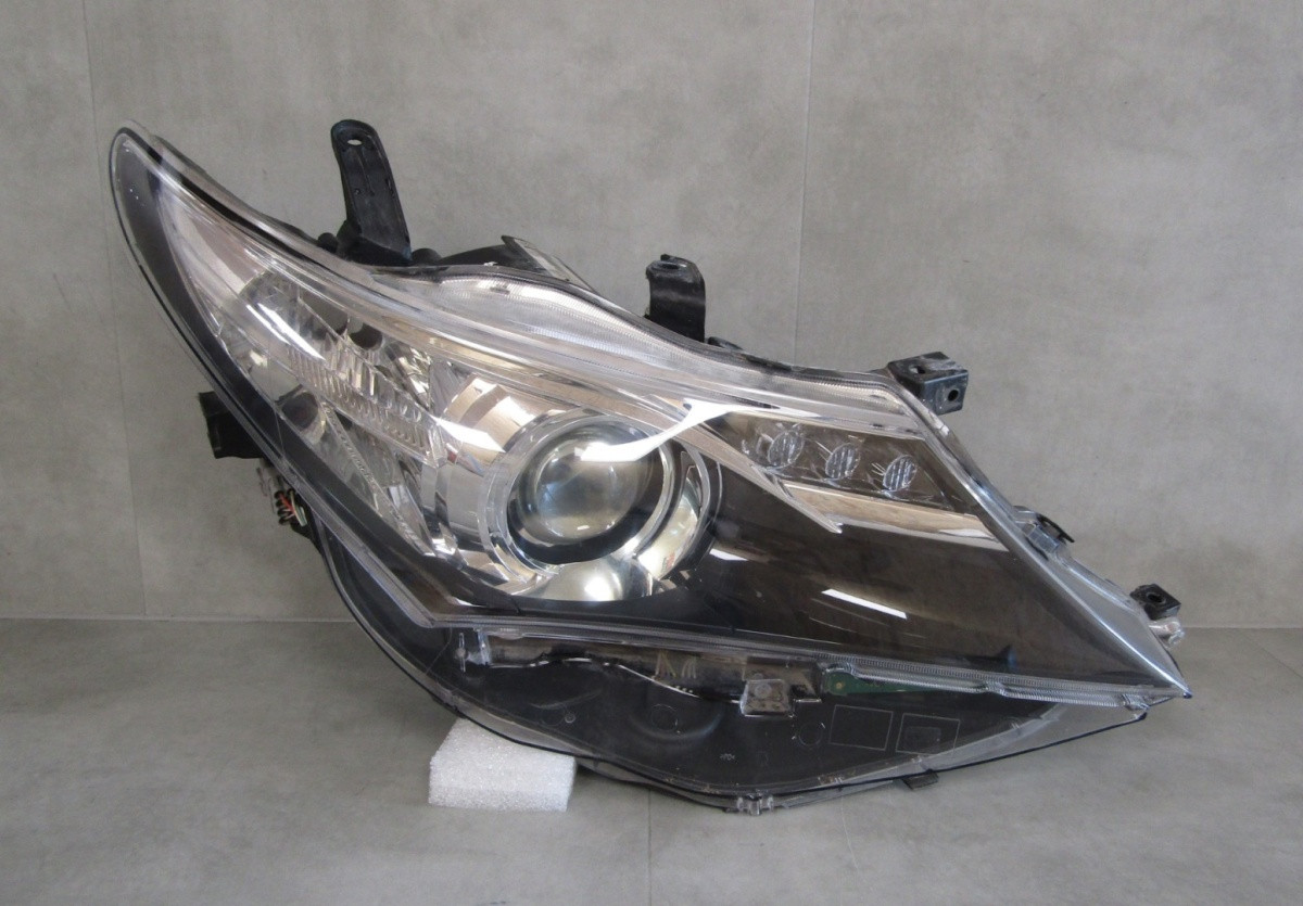 Koplamp Toyota Auris II 2 Standaard Lens met LED 12-15 RH RECHTS 81110-02E21 S1118/K4/3E