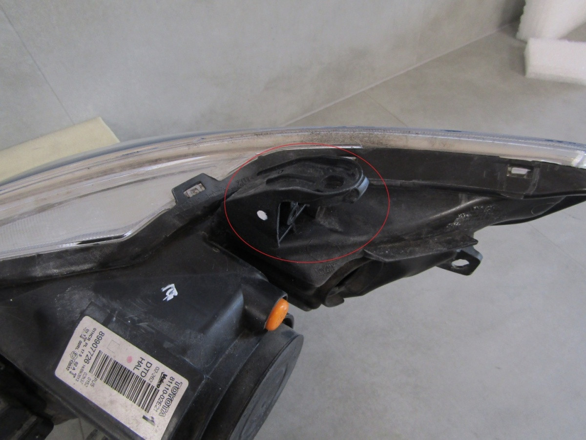 Koplamp Toyota Auris II 2 Standaard Lens met LED 12-15 RH RECHTS 81110-02E21 S1118/K4/3E