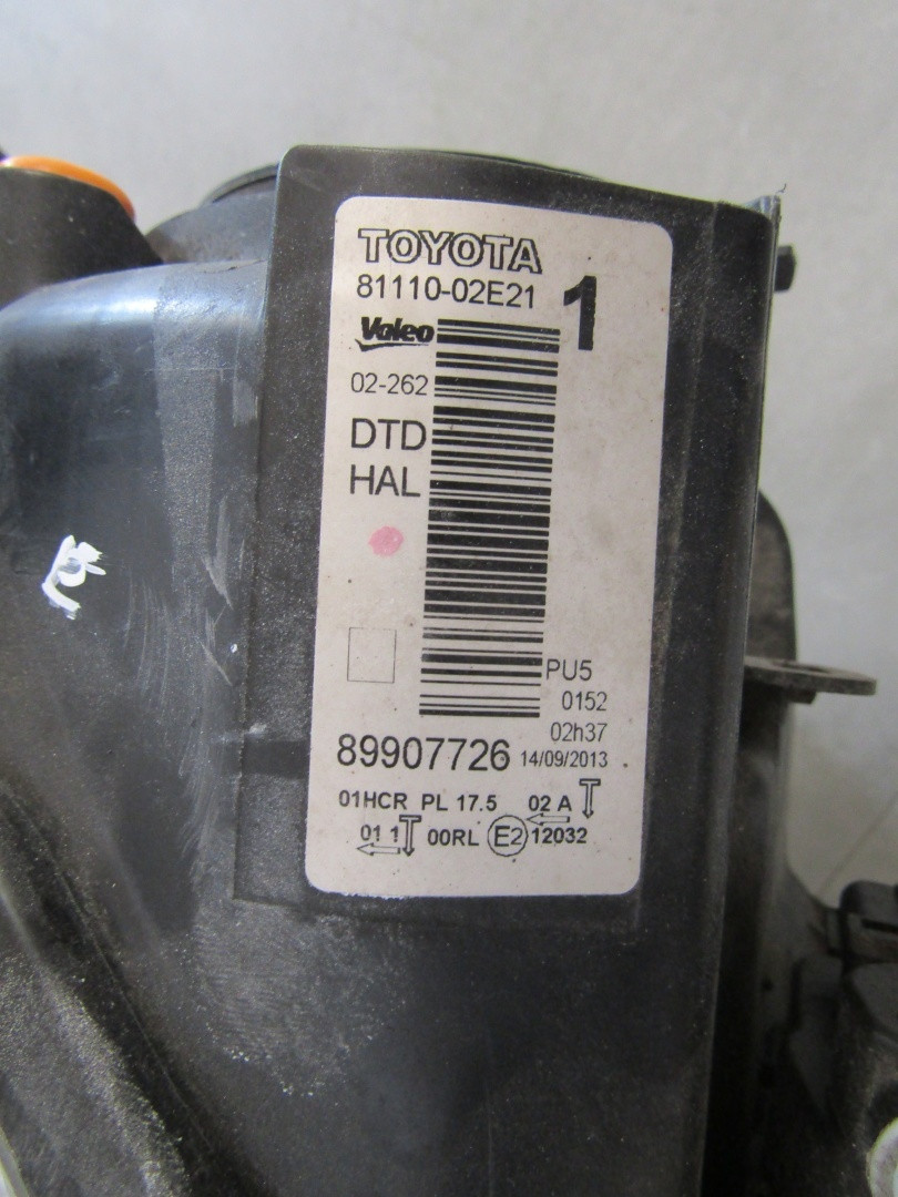 Koplamp Toyota Auris II 2 Standaard Lens met LED 12-15 RH RECHTS 81110-02E21 S1118/K4/3E