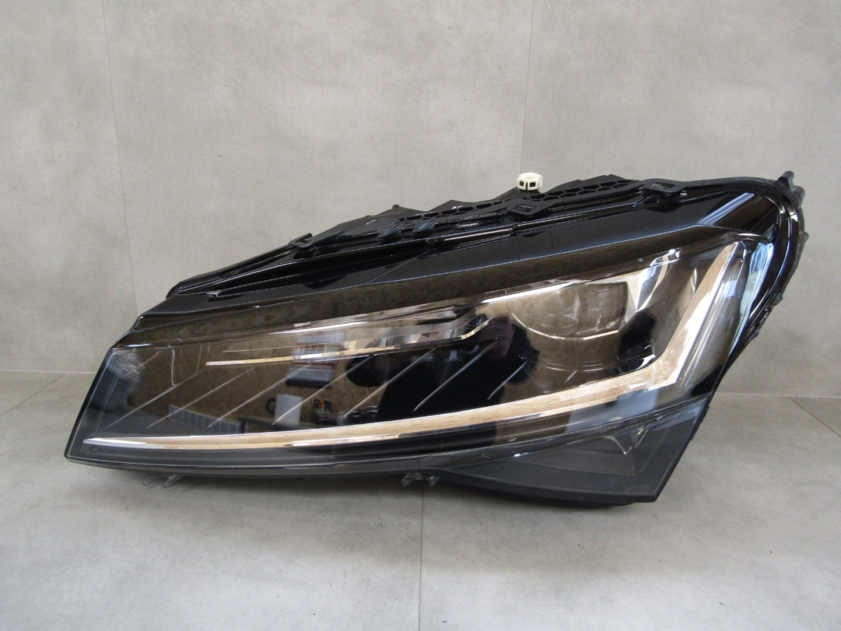 Koplamp Skoda Superb 3V1 3V III Facelift FULL LED 19-24 LH 3V1941015E Q1594/K4 5E