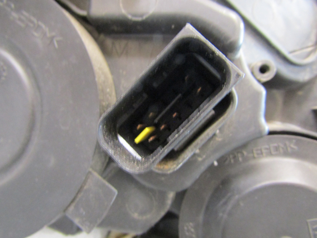 KOPLAMP Peugeot 208 1 I Facelift STANDAARD LENS + LED 15-19 LH 9810805780 Q666/K5 11E