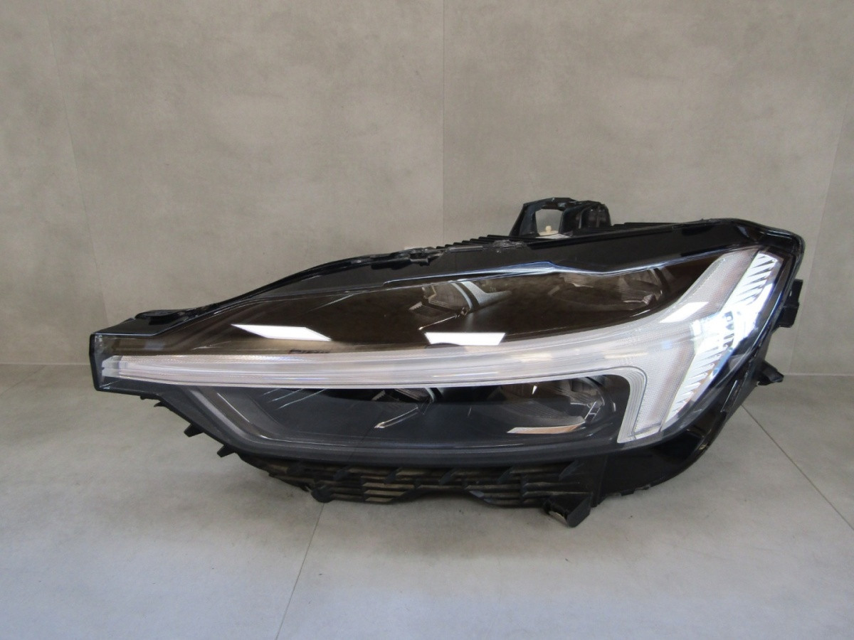 Koplamp Volvo XC60 II FULL LED 17-24 LH Links 32404705 Q1585/K4 14C