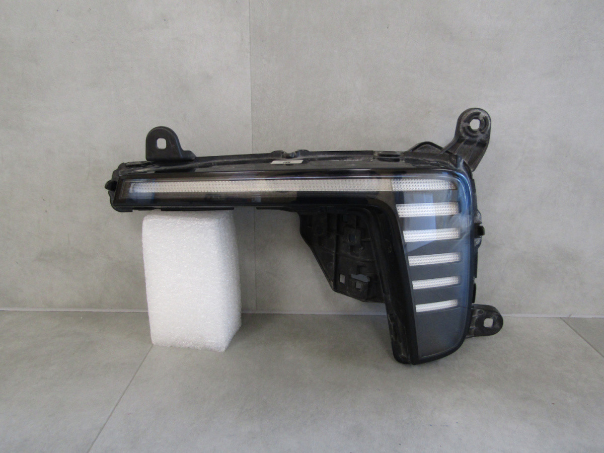 Koplamp AUDI Q7 E TRON LED DRL HALOGEN LH 4M0941055 Q793/C44