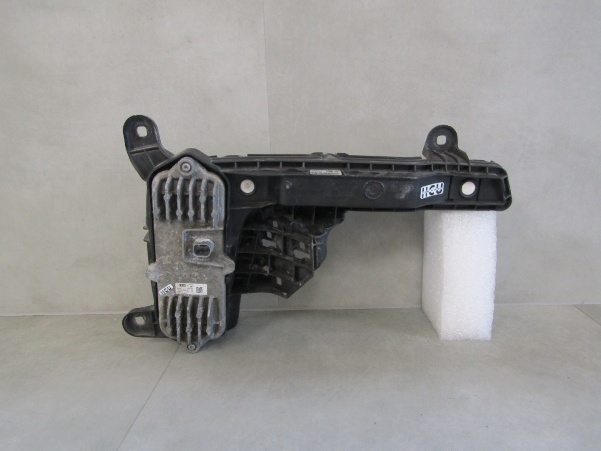 Koplamp AUDI Q7 E TRON LED DRL HALOGEN LH 4M0941055 Q793/C44