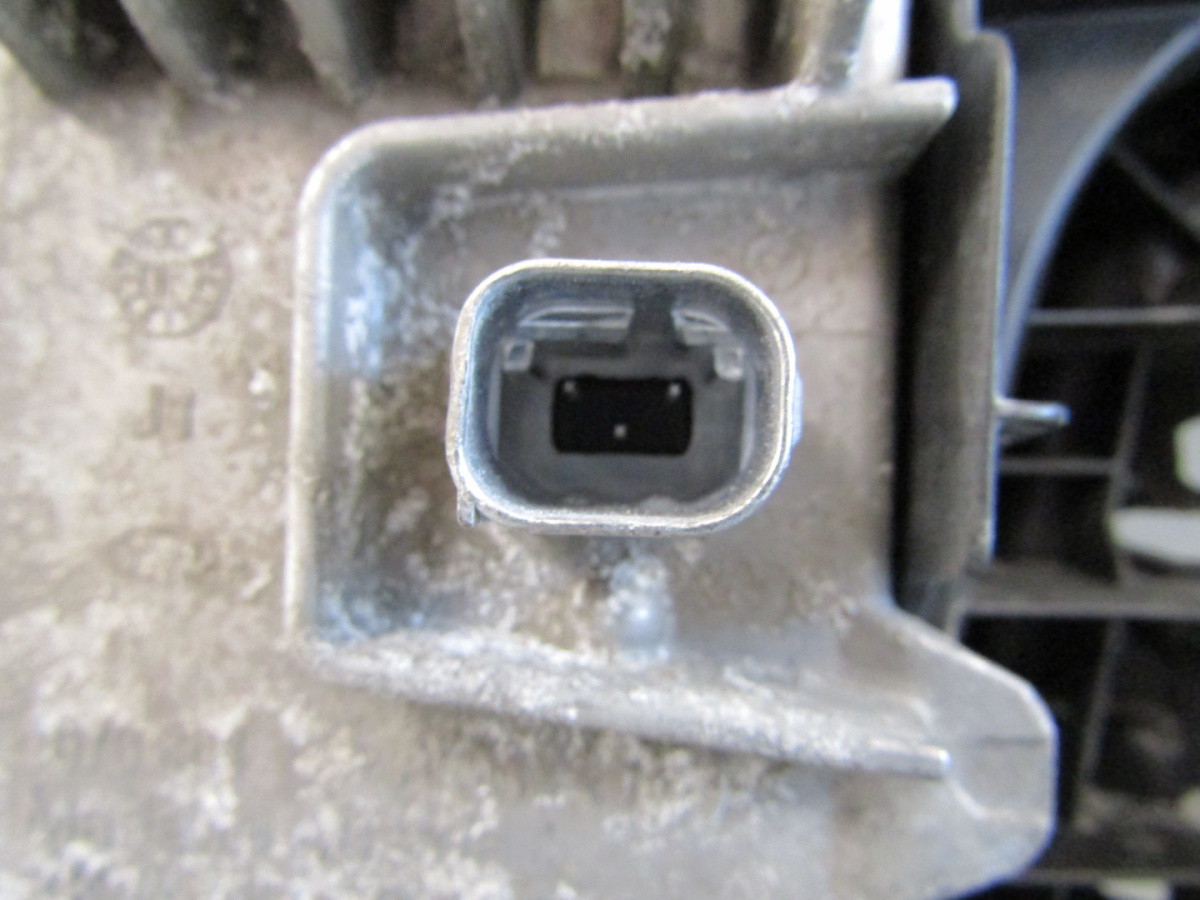 Koplamp AUDI Q7 E TRON LED DRL HALOGEN LH 4M0941055 Q793/C44