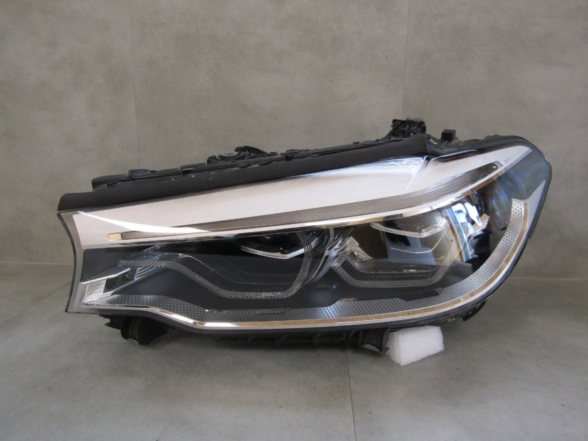 KOPLAMP BMW 5 G30 G31 ADAPTIEVE VOLLEDIGE LED-17-20 LH LINKS 8499121 Q1597/K4 6G