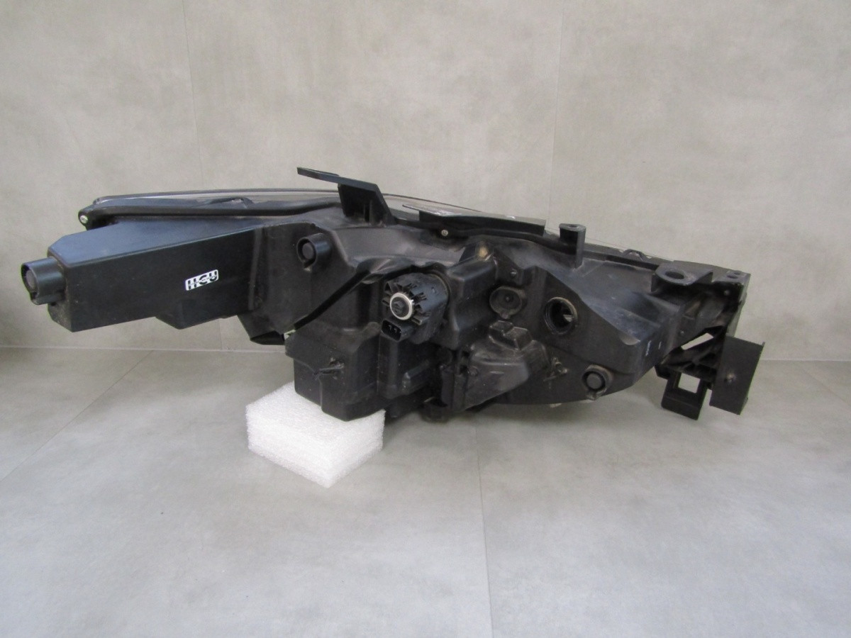 Koplamp Mazda CX5 II LED-ZWART MOTOR 17-21 LH LINKS KB8M 51040 Q955/K4 1G