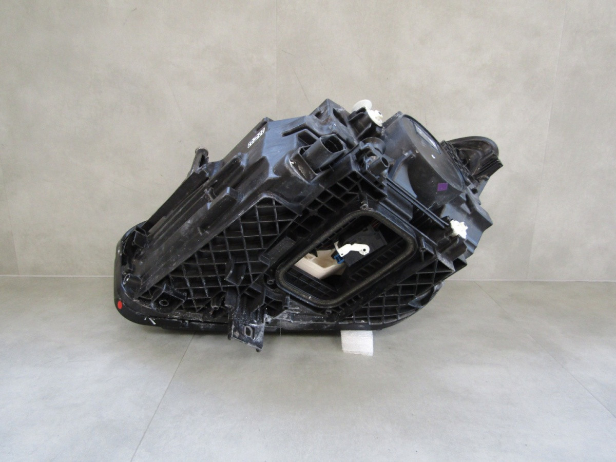 KOPLAMP MERCEDES B-KLASSE W247 FACELIFT MULTIBEAM 23- RH A2479061404 S794/C191