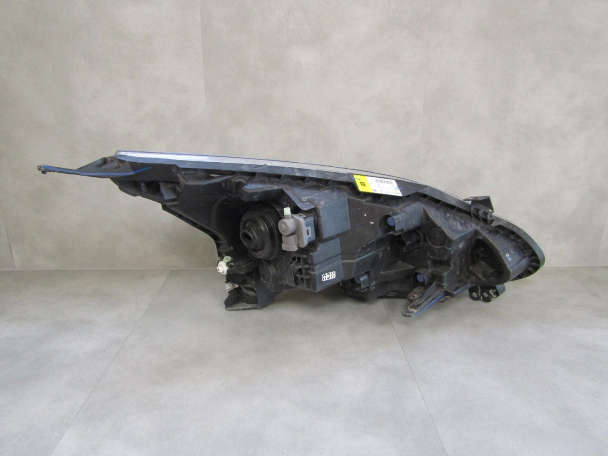 Koplamp Nissan e-NV200 STANDAARD LED 14-21 LH 260604FA0A S808/E3