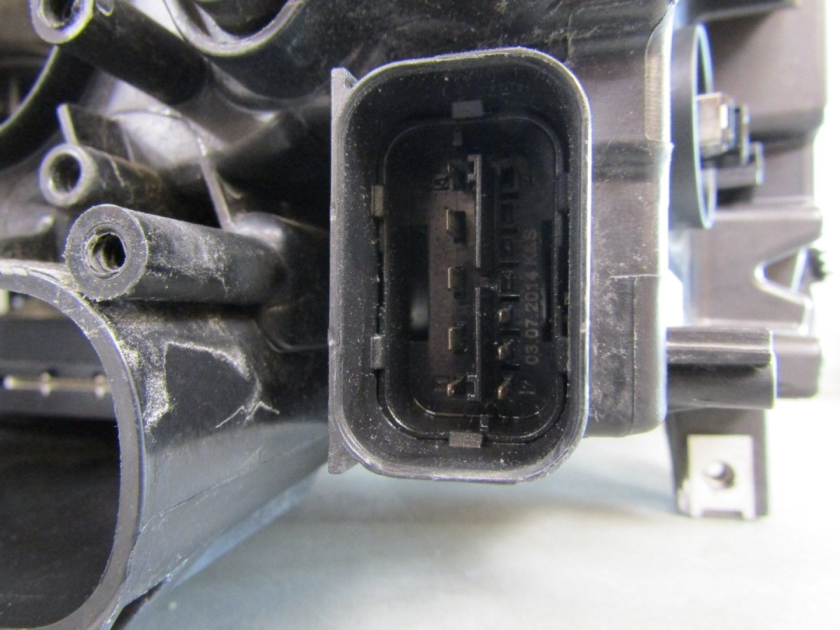 Koplamp BMW 5 F10 F11 Facelift LCI NIET-DRAAIEN XENON 13-17 LH 7317131 Q1604/K4 12E